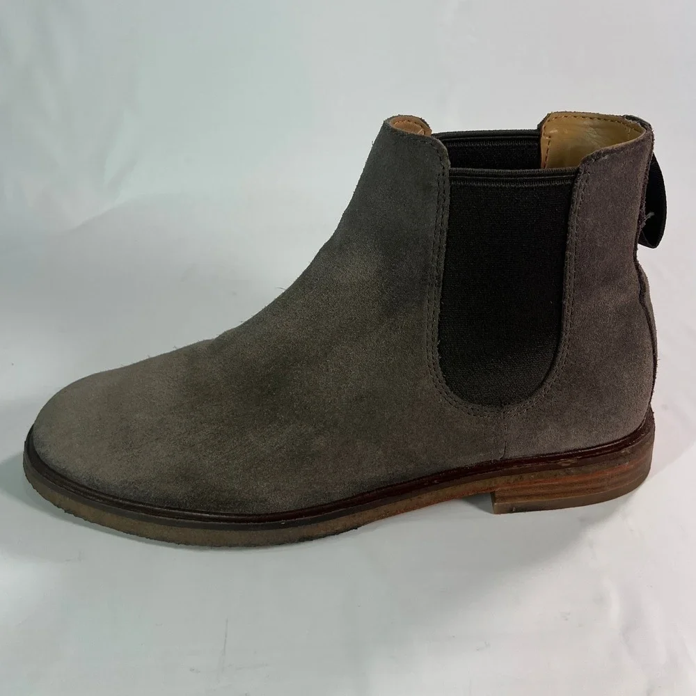 Clarks Clarkdale Gobi Men's Grey Suede Chelsea‎ Boots Size 8.5 Ankle Boots 21621
